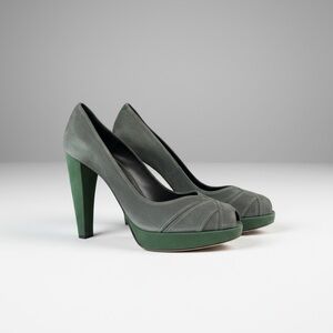 Stuart Weitzman Green Suede Platform Heels – Size 41 (US 10) – 5” Peep Toe